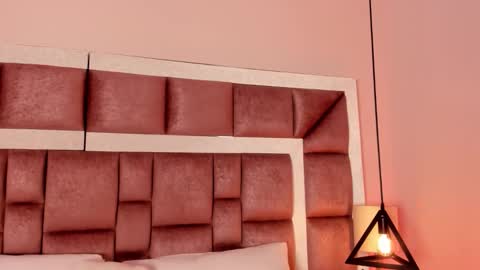 Annie online show from 03/09/26, 12:31