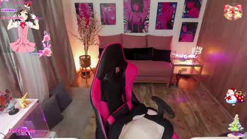 Annie FROM 8AM TO 4PM CDT online show from 12/22/25, 05:43