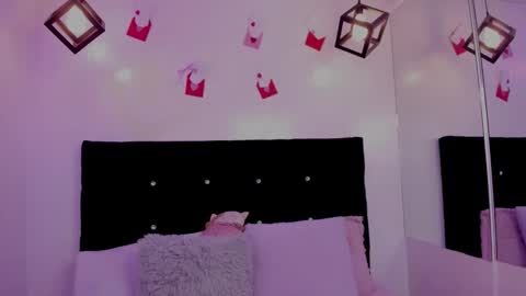 Annie Evans  online show from 02/12/26, 12:33