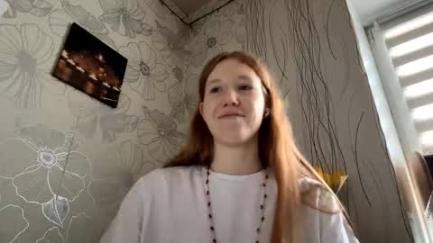 Snapshot of annitafreelove chatting on 03/15/26, 01:17 Kira online show from 03/15/26, 01:17