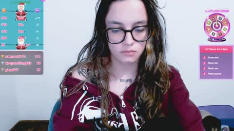 Snapshot of annittaprincess chatting on 12/17/24, 10:22 Gaby 3 online show from 12/17/24, 10:22