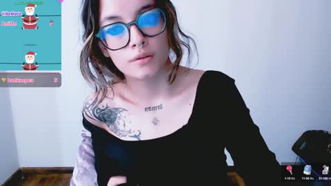 Snapshot of annittaprincess chatting on 12/20/24, 06:24 Gaby 3 online show from 12/20/24, 06:24