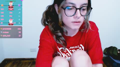 Snapshot of annittaprincess chatting on 12/23/24, 10:44 Gaby 3 online show from 12/23/24, 10:44