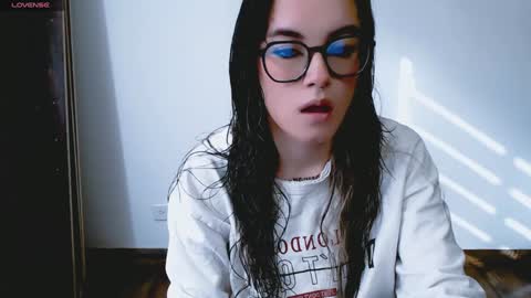 Snapshot of annittaprincess chatting on 01/16/25, 01:04 Gaby 3 online show from 01/16/25, 01:04