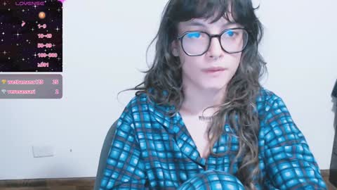 Snapshot of annittaprincess chatting on 02/05/25, 01:04 Gaby 3 online show from 02/05/25, 01:04