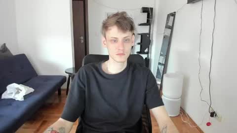    online show from 04/24/26, 12:07