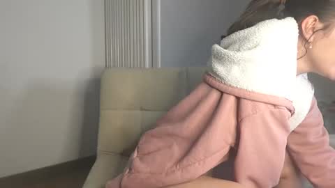 annrousse online show from 03/03/25, 07:43