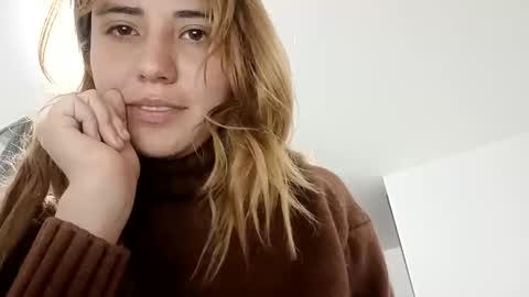 annrousse online show from 09/16/25, 02:23