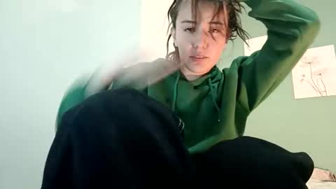 annrousse online show from 10/23/25, 02:22