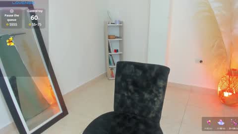 Snapshot of anntoniawood chatting on 02/11/25, 03:51 Anntonia Woods  online show from 02/11/25, 03:51
