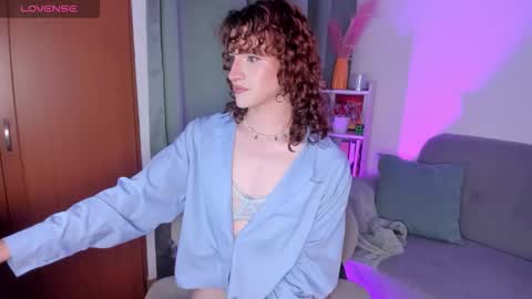 Anntonia Woods  online show from 02/12/26, 03:12