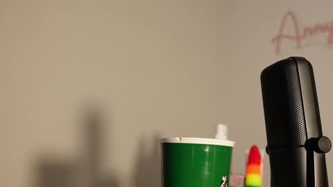 Anny online show from 02/17/25, 07:15