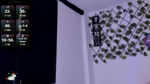 Snapshot of anny_kiitty_ chatting on 05/13/26, 05:38 Anny online show from 05/13/26, 05:38