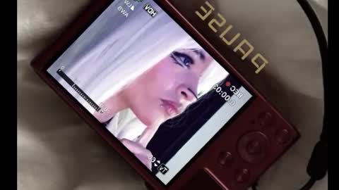Snapshot of anny_kiitty_ chatting on 07/21/26, 10:23 Anny online show from 07/21/26, 10:23
