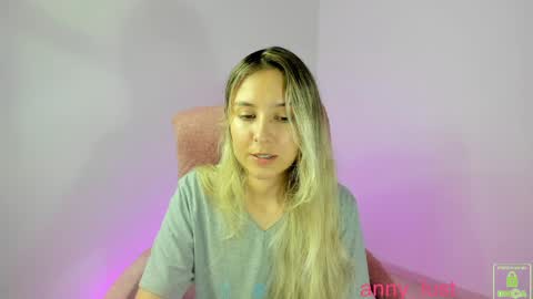 Issabela online show from 11/07/25, 03:56