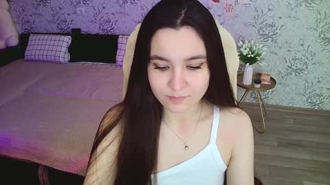 Snapshot of anny_shine chatting on 01/21/25, 05:27 Annie online show from 01/21/25, 05:27