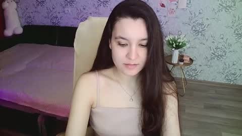 Snapshot of anny_shine chatting on 02/14/25, 11:20 Annie online show from 02/14/25, 11:20