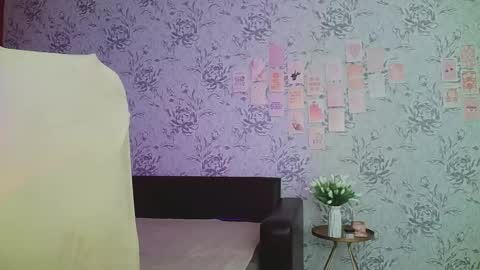 Snapshot of anny_shine chatting on 02/15/25, 05:30 Annie online show from 02/15/25, 05:30