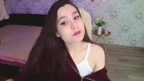 Snapshot of anny_shine chatting on 02/21/25, 01:11 Annie online show from 02/21/25, 01:11