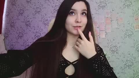 Snapshot of anny_shine chatting on 02/28/25, 10:20 Annie online show from 02/28/25, 10:20