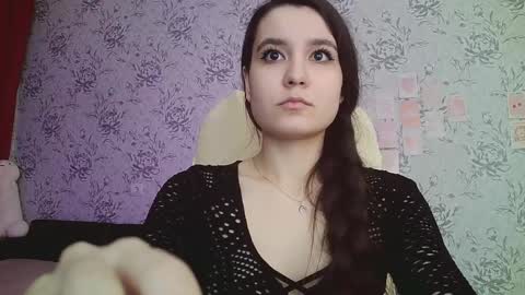 Snapshot of anny_shine chatting on 02/28/25, 04:31 Annie online show from 02/28/25, 04:31