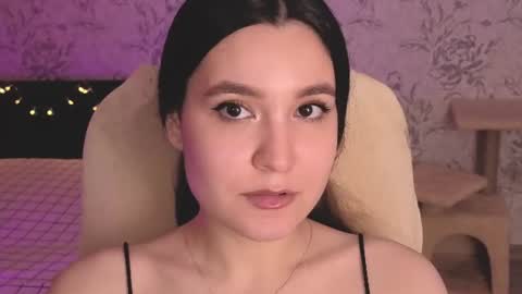 Annie online show from 06/16/26, 03:20
