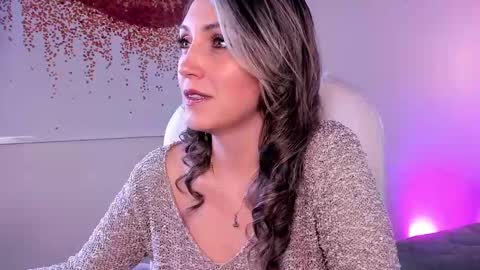 Snapshot of anny_sweet72 chatting on 02/18/25, 12:28 Anny online show from 02/18/25, 12:28