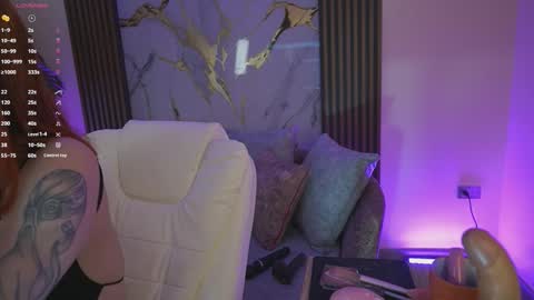 Ana online show from 09/16/25, 11:44