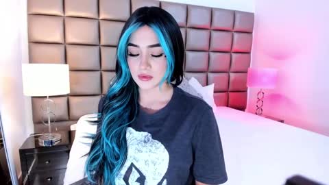    online show from 02/02/25, 09:34