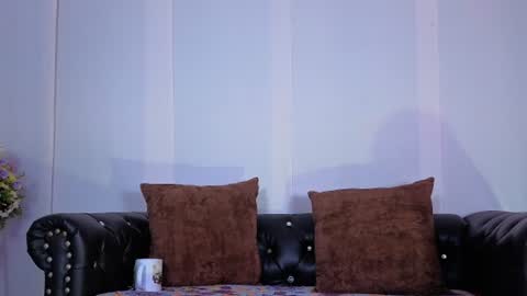 Snapshot of annylittle_ chatting on 06/23/26, 03:26 LittleSunny My schedule 1400 - 2200 GMT -5 online show from 06/23/26, 03:26