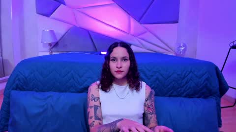 AnnyT online show from 01/05/25, 09:14