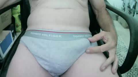 Snapshot of anon4now64 chatting on 02/05/25, 09:29 ANON4NOW64 online show from 02/05/25, 09:29