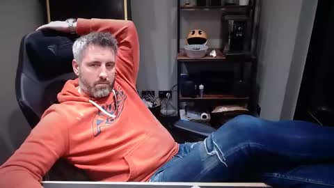 anonymousblokeuk online show from 12/04/24, 01:14