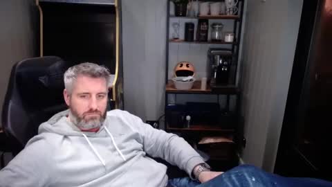 anonymousblokeuk online show from 12/14/24, 01:50