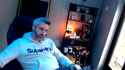 anonymousblokeuk online show from 10/24/25, 10:44