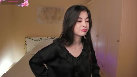 Anora  Emma online show from 01/31/26, 09:35