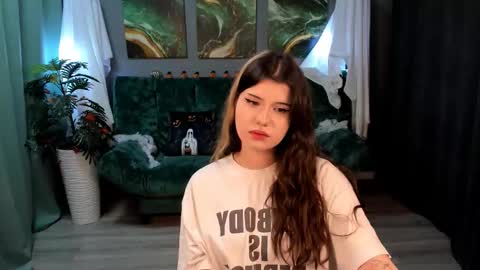 Snapshot of anoradark chatting on 11/05/25, 07:03 Anora online show from 11/05/25, 07:03