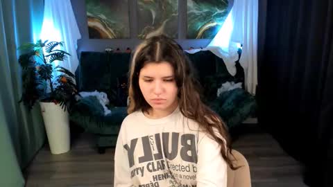 Snapshot of anoradark chatting on 11/08/25, 01:44 Anora online show from 11/08/25, 01:44