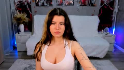 Snapshot of anoradark chatting on 11/09/25, 12:36 Anora online show from 11/09/25, 12:36