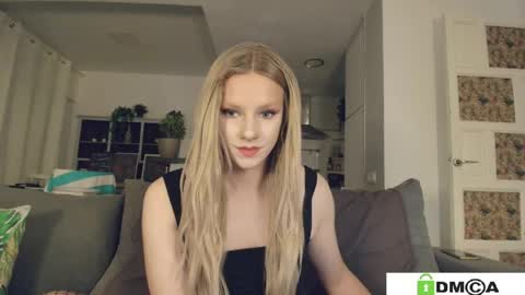Sexy Ladybug online show from 05/14/26, 10:00