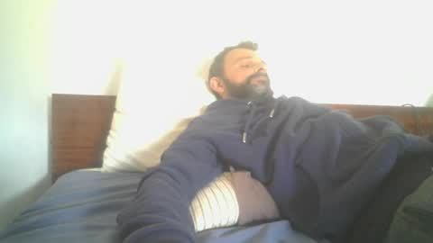 Snapshot of ansreramso chatting on 02/09/25, 03:23 Lower chakra online show from 02/09/25, 03:23