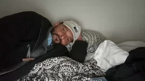 Snapshot of ansreramso chatting on 11/20/25, 06:40 Lower chakra online show from 11/20/25, 06:40