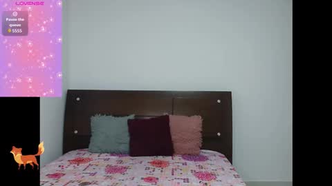 Snapshot of ant_53 chatting on 12/04/25, 10:18 Ant 53 online show from 12/04/25, 10:18