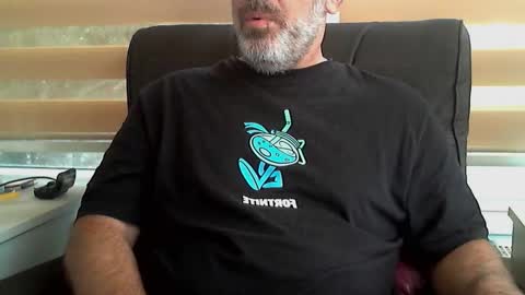 Snapshot of antheris chatting on 09/15/25, 11:10 antheris online show from 09/15/25, 11:10