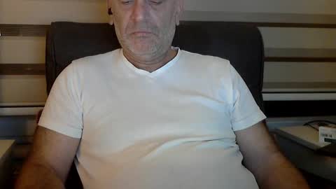 Snapshot of antheris chatting on 09/22/25, 09:39 antheris online show from 09/22/25, 09:39