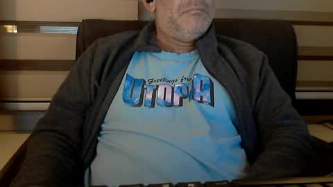 Snapshot of antheris chatting on 09/24/25, 09:40 antheris online show from 09/24/25, 09:40