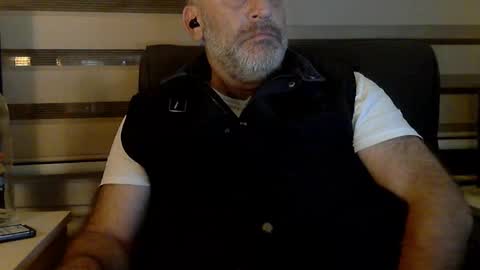 Snapshot of antheris chatting on 10/09/25, 08:29 antheris online show from 10/09/25, 08:29