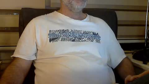 Snapshot of antheris chatting on 10/16/25, 07:48 antheris online show from 10/16/25, 07:48