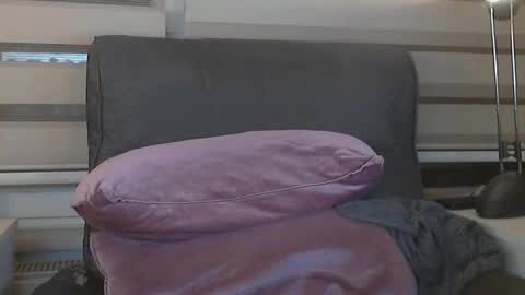 Snapshot of antheris chatting on 11/25/25, 04:18 antheris online show from 11/25/25, 04:18