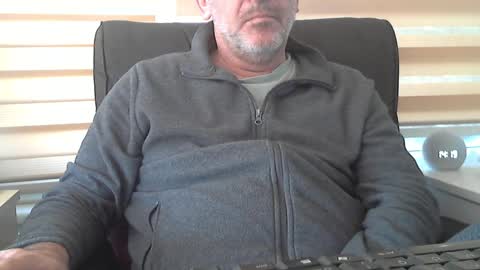 Snapshot of antheris chatting on 02/15/26, 11:19 antheris online show from 02/15/26, 11:19